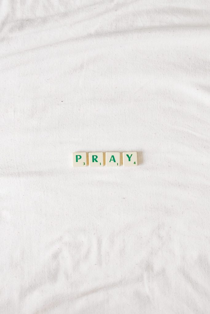 pray